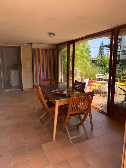 Le Gite Des Tourterelles Belleville-sur-Saone Exterior photo